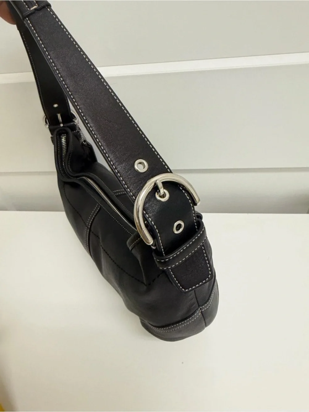 Vintage Coach SoHo Y2K 9464 Black Leather Shoulder Bag‎